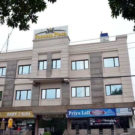 Hotel Poonam Plaza 아그라 외부 사진