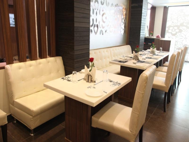 Hotel Poonam Plaza 아그라 외부 사진