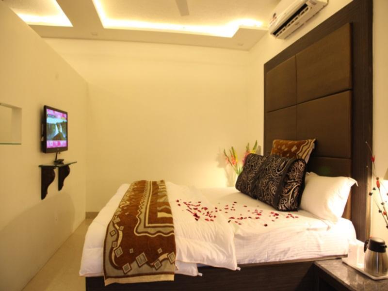 Hotel Poonam Plaza 아그라 외부 사진