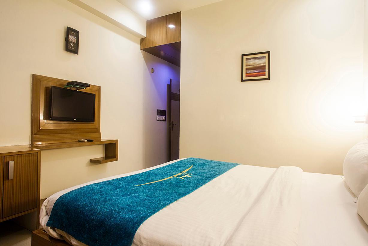 Hotel Poonam Plaza 아그라 외부 사진