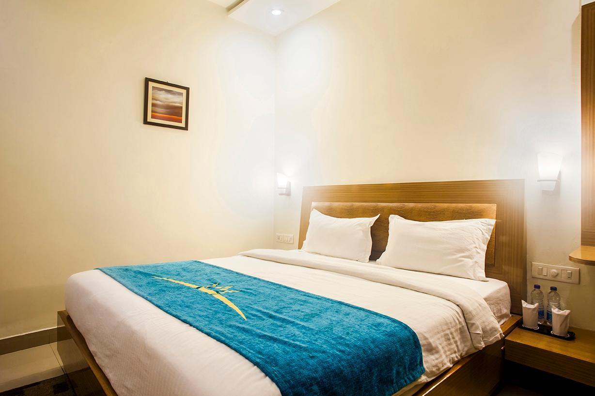 Hotel Poonam Plaza 아그라 외부 사진